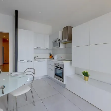 Seaview Apartment Top Location In Sliema Exterior photo