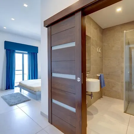 Seaview Apartment Top Location In Sliema Exterior photo