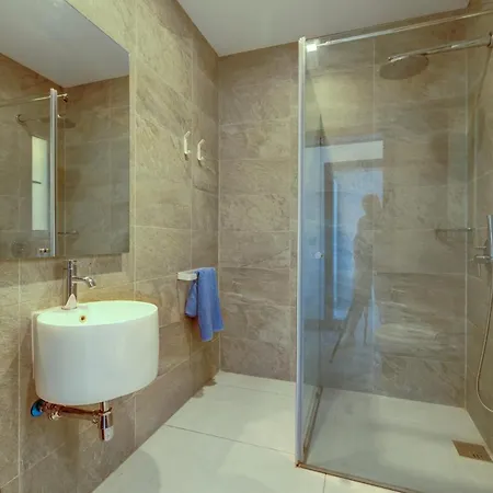 Seaview Apartment Top Location In Sliema Exterior photo